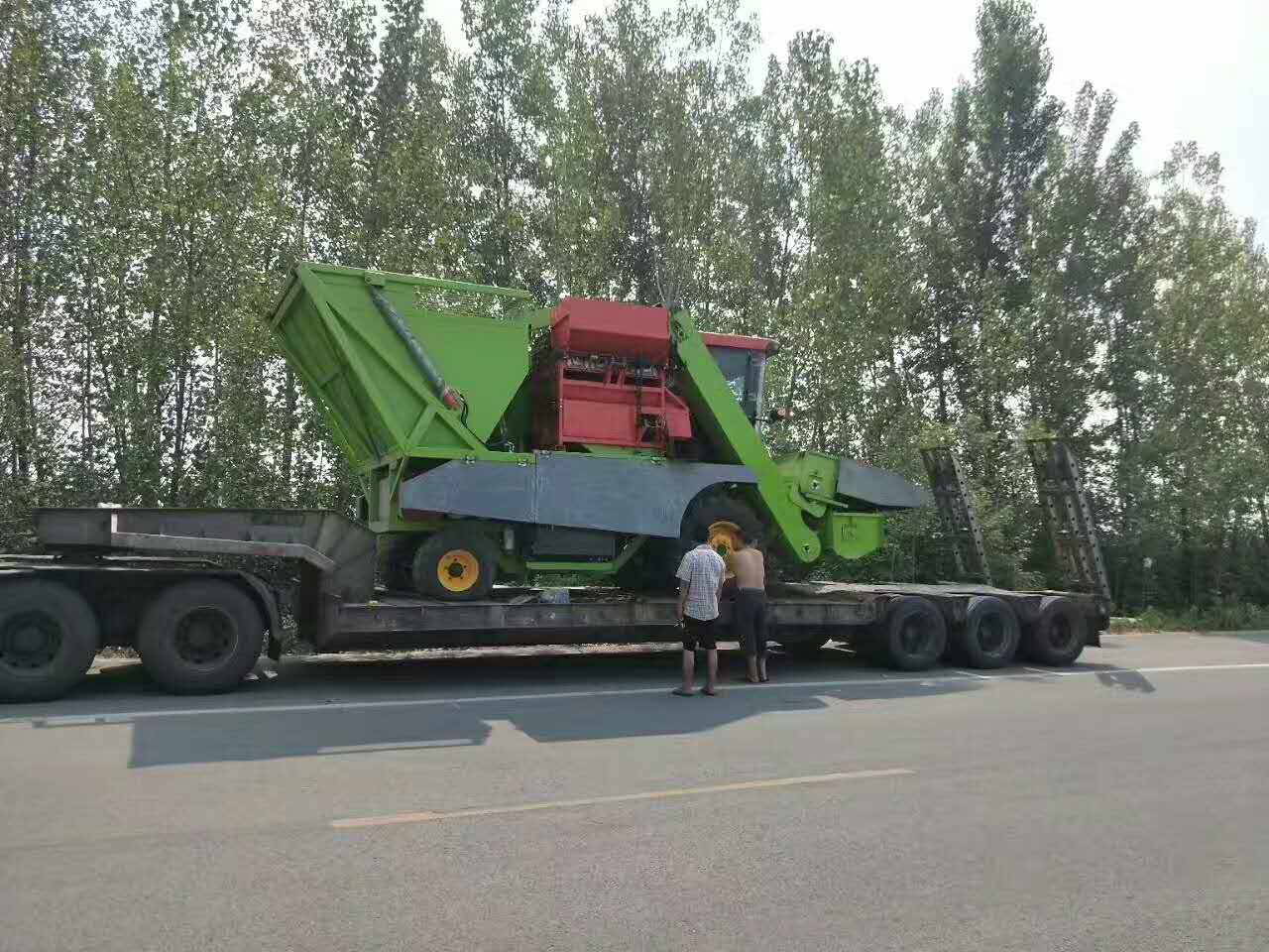 穗莖兼收玉米收穫機